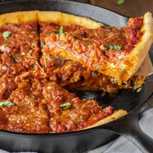 https://www.chiselandfork.com/wp-content/uploads/2019/02/chicago-style-deep-dish-pizza-4-500x500.jpg