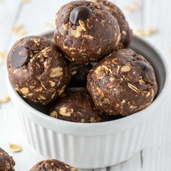 Chocolate Peanut Butter Energy Balls Recipe - Chisel & Fork